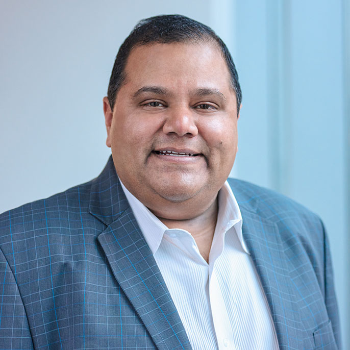 Headshot of Mitir Patel, Broker at Essex Three-Twelve in Chicago.